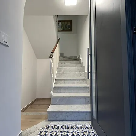Salvatore's Apartament Meta